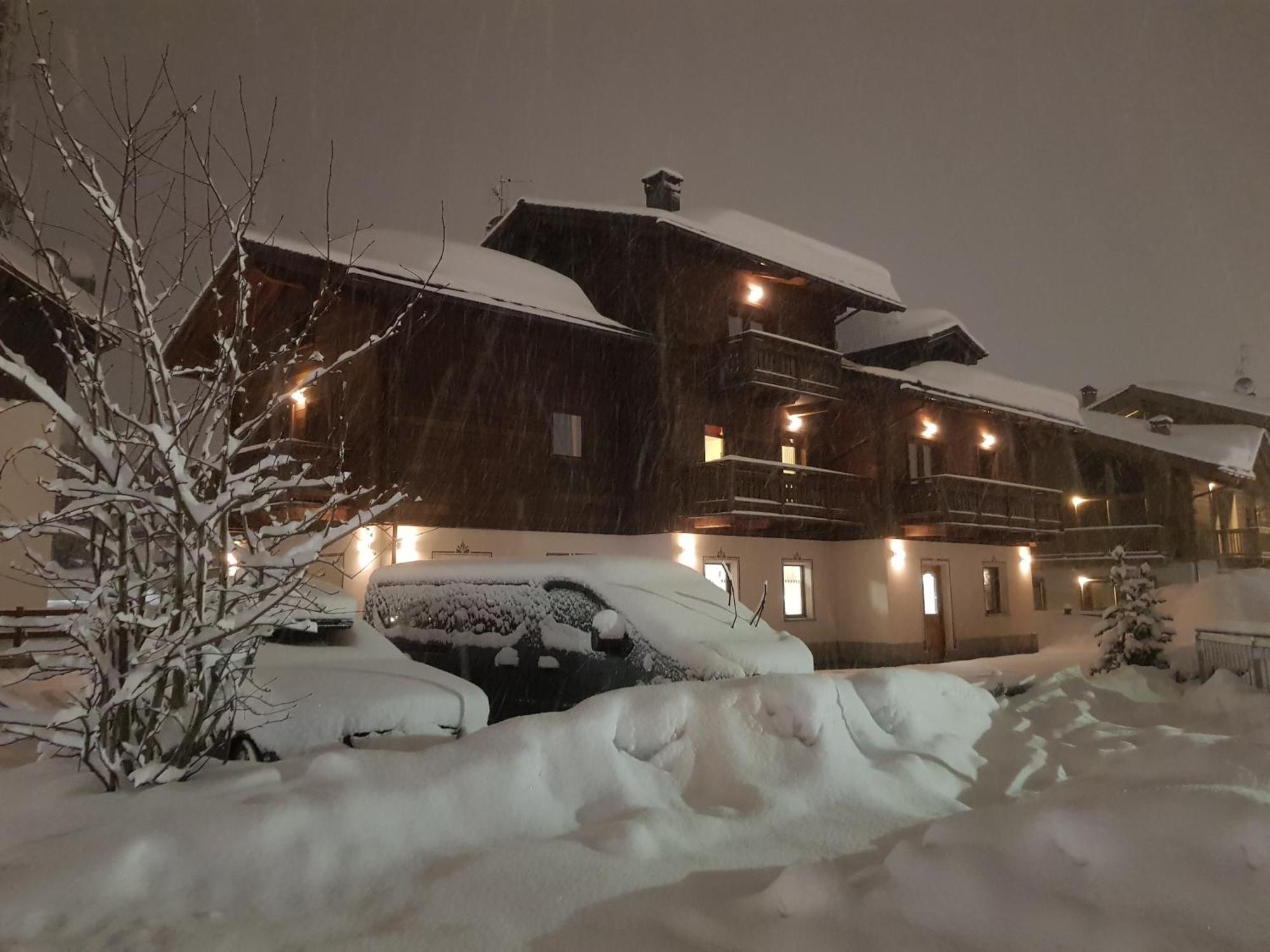 Al Camanel Apartment Livigno Luaran gambar